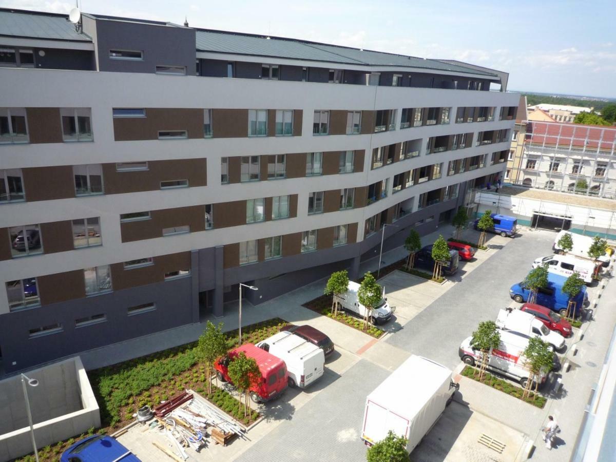 Elf Apartment Kolín Exterior foto